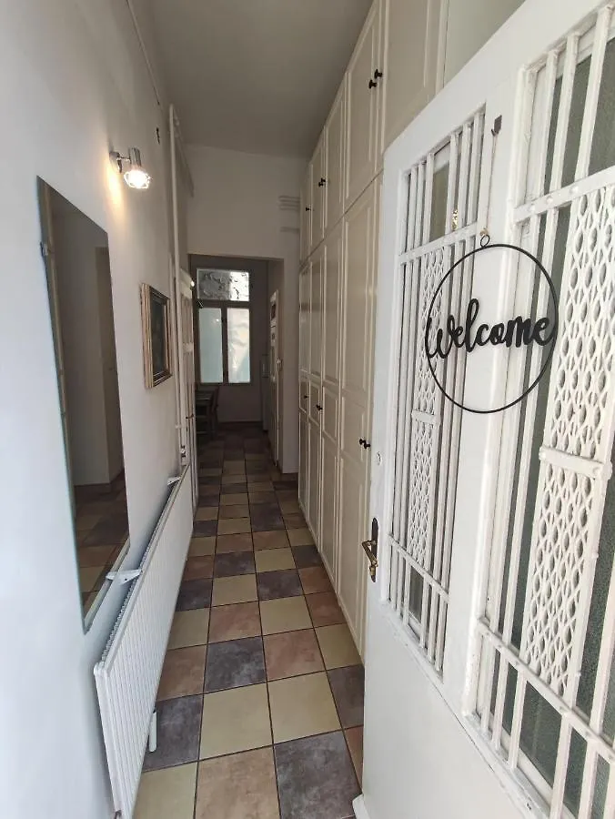 Hostel Hun Galeria Budapest Apartment
